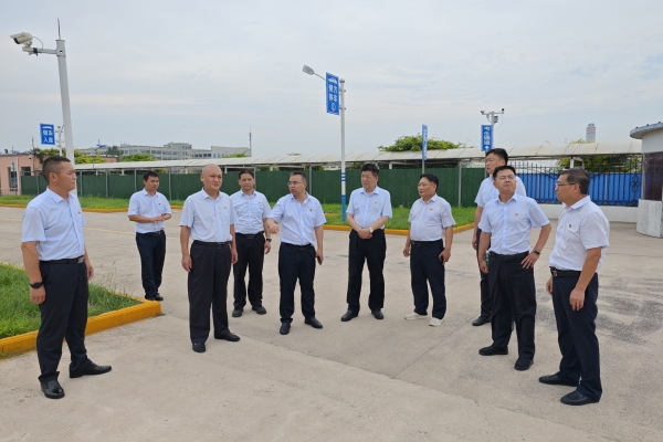 公司領(lǐng)導(dǎo)深入藍盾駕校和中心考場...